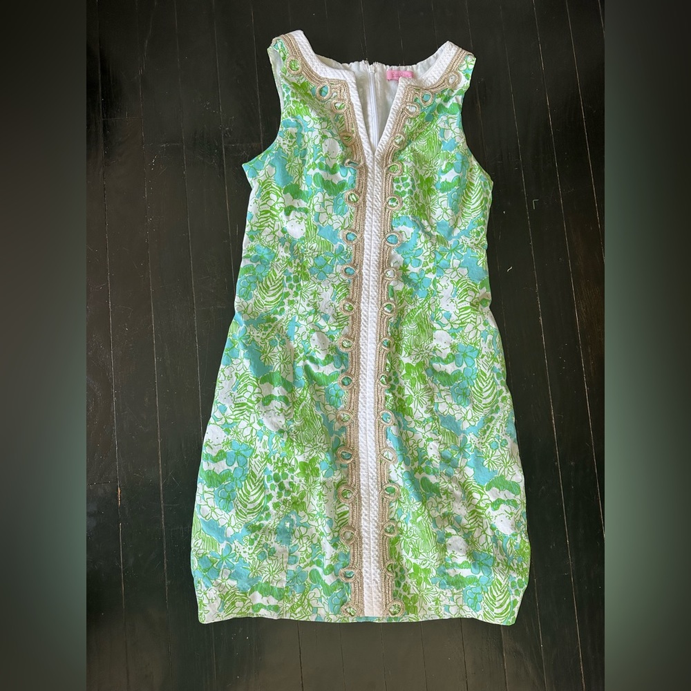 Lilly Pulitzer Green, White & Blue it’s a zoo "Janice" Shift Dress